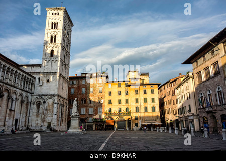 Lucca Wahrzeichen, San Michele in Foro mittelalterlichen Kirche. Toskana, Italien Stockfoto