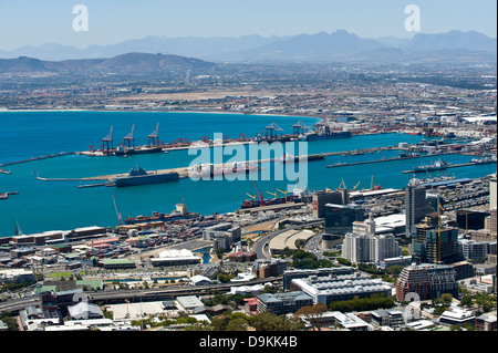 Skyline von Kapstadt und den Hafen, Western Cape, Südafrika Stockfoto