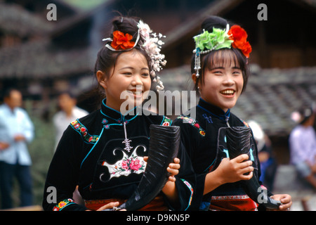 Guizhou Provinz China Festival am Langde Mädchen In traditioneller Tracht Stockfoto