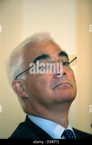 Royal Highland Show 2013, Ingleston, Edinburgh, Schottland. 21. Juni 2013.   Alistair Darling MP bei der Vorstellung des ländlichen Better Together an der Royal Highland Show Credit: Tim Scrivener/Alamy Live News Stockfoto