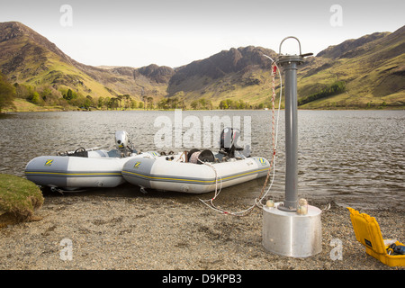 Dr. Jeff Warburton der Durham Universität Buttermere Seegrund Sedimentkerne wegnehmen wird vorbereitet Stockfoto