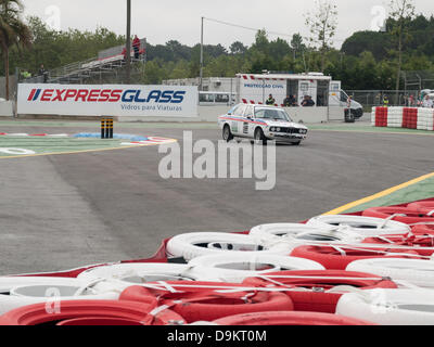 Porto, Portugal, 21. Juni 2013. Circuito da Boavista historischen Grand Prix 2013. Klassische Super Lager Trophy, freies Training und Qualifying.  Mario Pedro Goncalves Marcao fahren einen BMW 528i Kredit: Daniel Amado/Alamy Live News Stockfoto