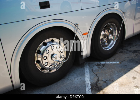 Bus-Räder mit Central Tire Inflation System (CTIS) Stockfoto