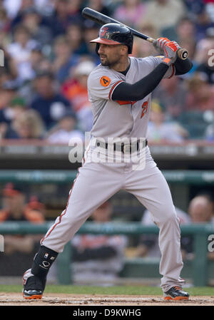 18. Juni 2013 - Detroit, Michigan, Vereinigte Staaten von Amerika - 18. Juni 2013: Baltimore Orioles Outfielder Nick Markakis (21) an bat bei MLB Spielaktion zwischen den Baltimore Orioles und die Detroit Tigers im Comerica Park in Detroit, Michigan. Die Orioles besiegt die Tigers 5: 2. Stockfoto