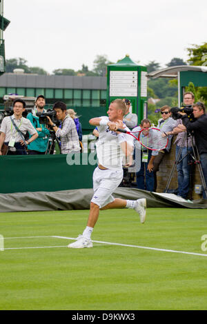 All England Lawn Tennis Club, Wimbledon, London, UK. 21. Juni 2013.  Lleyton Hewitt in der Praxis vor 2013 Wimbledon Meisterschaft gesehen. Bildnachweis: Graham Eva/Alamy Live-Nachrichten Stockfoto