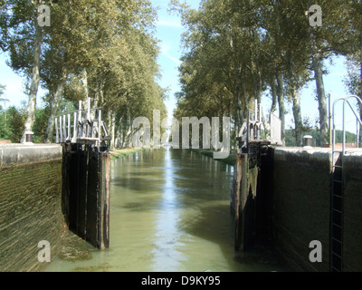 am Canal du Midi in der Nähe von Montech sperren Stockfoto