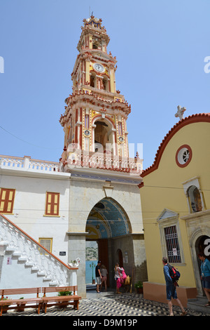 Hof des Klosters St. Michael Panormitis, Symi (Simi), Rhodos (Rodos) Region, Dodekanes, südliche Ägäis, Griechenland Stockfoto