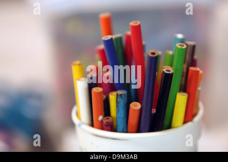 oberen Teil des Cups Buntstifte Stockfoto