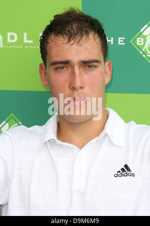 Buckinghamshire, Großbritannien. 21. Juni 2013.  Jerzy Janowicz bei The Boodles Tennis Challenge statt bei Stoke Park, Buckinghamshire, UK - 21. Juni 2013 Foto von Jill Mayhew/Alamy Live News Stockfoto