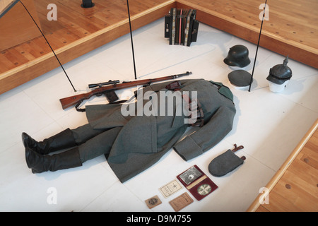 Anzeige des ersten Weltkriegs Kit eines deutschen Soldaten im historischen De La Grande Guerre Museum, Peronne, Frankreich. Stockfoto