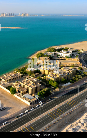 Luftaufnahme des Diplomatic Area mit Botschaften in Doha, Katar Stockfoto