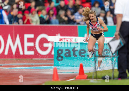 Gateshead, UK. 22. Juni 2013. Lennie Waite (GBR) macht Furore im 3000m Hindernislauf bei den Europameisterschaften Team von Gateshead International Stadium. Bildnachweis: Aktion Plus Sport/Alamy Live-Nachrichten Stockfoto