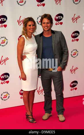 Holly & Sam Branson besucht die WTA Pre-Wimbledon Party im Kensington Roof Gardens. Bildnachweis: Peter Phillips/Alamy Live-Nachrichten Stockfoto