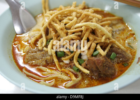 Khao Soi, nördlichen Thai Rindfleisch Curry Nudel Stockfoto