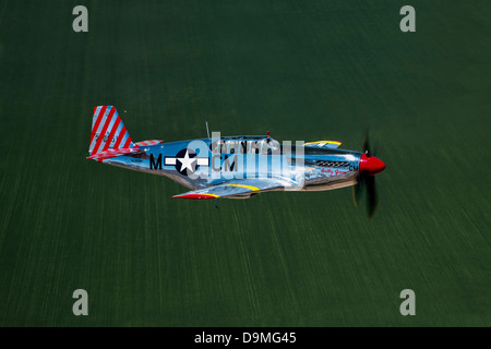 TP - 51C Mustang im Flug über Arizona. Stockfoto