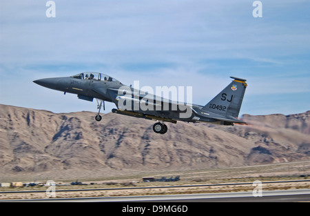 Ein US-Air Force F-15E Strike Eagle von Nellis Air Force Base, Nevada. Stockfoto