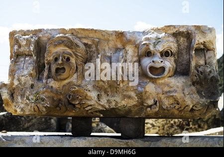 In den steinernen Gesichtern Lykier eingemauert. Myra, Türkei. Stockfoto