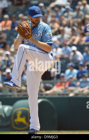 22. Juni 2013 - Kansas City, MO, USA - 22. Juni 2013: Royals starten Krug Jose Quintana (62) wie bei einem MLB-Spiel zwischen den Chicago White Sox und die Kansas City Royals im Kauffman Stadium in Kansas City, Missouri Die White Sox gewann, 3: 2. Stockfoto