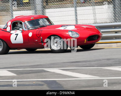 Porto, Portugal, 21. Juni 2013, Circuito da Boavista - Historic Grand Prix 2013 - Sixties Ausdauer, freies Training + Qualifying, Jean-Hugues Payen fahren einen roten Jaguar Typ E ab 1965 Credit: Daniel Amado/Alamy Live News Stockfoto