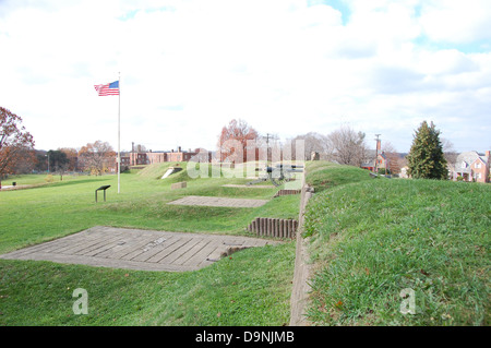 Fort Stevens, Teil der Verteidigung im Bürgerkrieg von Washington, bietet Besuchern einen Einblick in die Militärgeschichte. Es diente während des Bürgerkriegs als Verteidigungsfestung und ist heute ein Nationalpark. Stockfoto