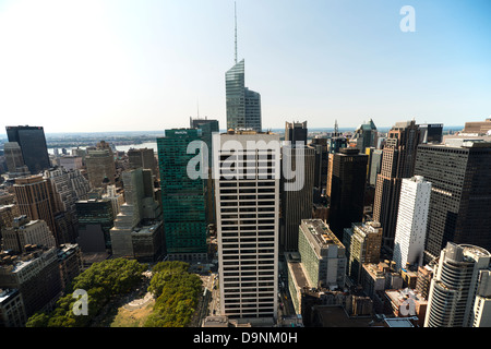 New York City Skyline von Bank of America Building hervorgehoben Stockfoto