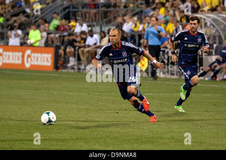 Columbus, OH, USA. 22. Juni 2013. 22. Juni 2013: Chicago Feuer Joel Lindpere (26) rennt eine lockere Kugel während der Major League Soccer-Match zwischen den Chicago Fire und die Columbus Crew bei Columbus Crew Stadium in Columbus, Ohio. Chicago Fire 2: 1 gewonnen. Bildnachweis: Csm/Alamy Live-Nachrichten Stockfoto