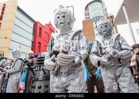 England, London, Stratford, jährliche Trachtenumzug der Sci-Fi, Dalek und Cyborgs Stockfoto