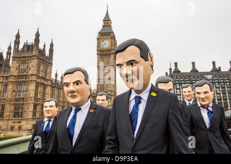 Genug Essen wenn Aktivisten versammeln sich in Westminster Osborne Versprechen einzuhalten der weltweit ärmsten fordere. Stockfoto