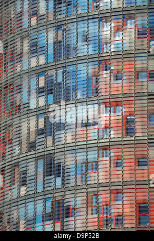 Torre Agbar Turm moderne Bürogebäude in Glories, Barcelona, Spanien Stockfoto
