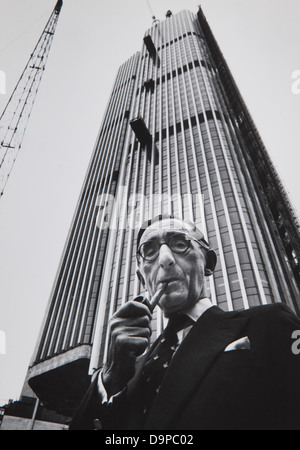 Architekten Porträts von Anthony Weller, Vereinigtes Königreich. Architekt: verschiedene. Richard (Reubin) Seifert am Tower 42 unter Nachteile Stockfoto