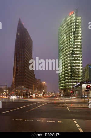 Potsdamer Platz bei Nacht, Berlin, Deutschland Stockfoto