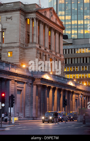 Die Bank of England im Herzen von der finanziellen Bezirk auch bekannt als The City, in London, England, UK. Stockfoto