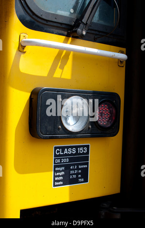 Detail einer East Midlands Züge Klasse 153 Diesel am Bahnhof Leicester, UK Stockfoto