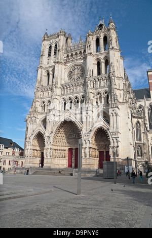 Die Kathedrale unserer lieben Frau von Amiens (Cathédrale Notre-Dame Amiens) oder Kathedrale von Amiens, Amiens, Somme, Picardie, Frankreich. Stockfoto