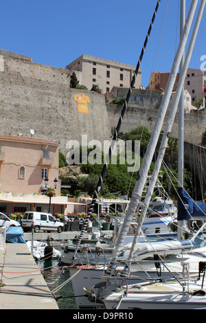 Die Tour de France besucht Calvi, Korsika, Frankreich zum ersten Mal im Jahr 2013 die 100. Tour. Stockfoto