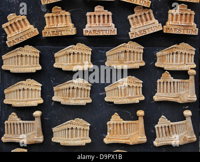 Souvenir-Verkauf an die Ausgrabungen von Paestum, Kampanien, Italien Stockfoto