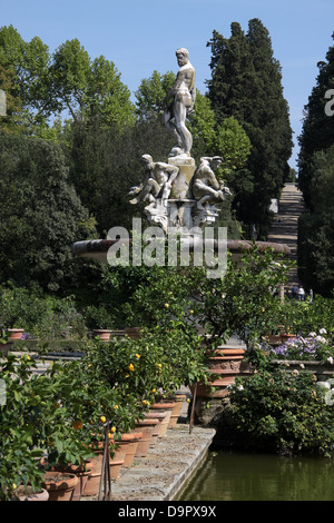 Marmor-Statuen in den Boboli-Gärten in Florenz, Italien Stockfoto