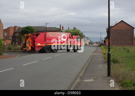 bin LKW / Müllabfuhr, Müllwagen. Stockfoto