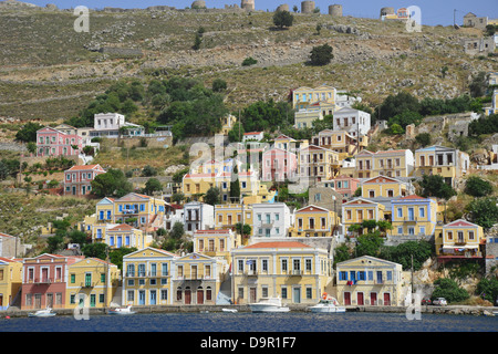 Symi-Hafen, Symi (Simi), Rhodos (Rodos) Region, Dodekanes, Region südliche Ägäis, Griechenland Stockfoto