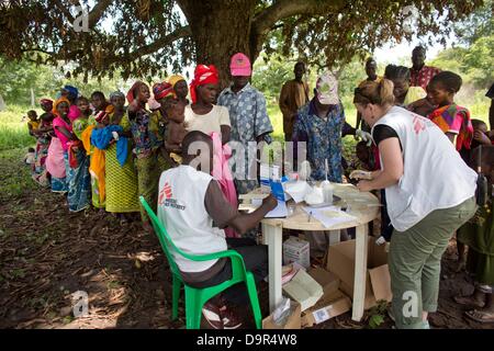 MSF mobile Klinik in Zentralafrikanische Republik Menschen an Malaria zu behandeln Stockfoto