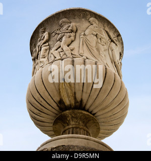 Details der Schnitzereien auf eine Spalte, Pisa, Toskana, Italien Stockfoto