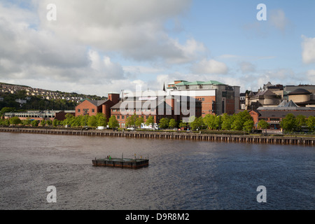 Foyleside Einkaufszentrum von der Friedensbrücke Derry Londonderry-Nordirland Stockfoto