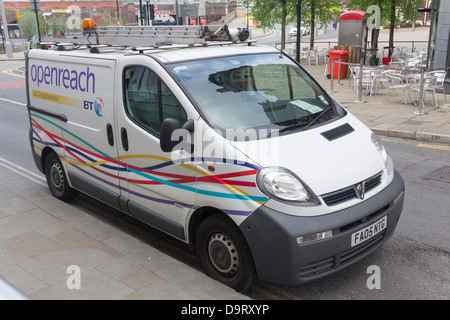 BT die BT Telekommunikation Wartung van geparkt (auf doppelte gelbe Linien) in der Cateaton Straße im Stadtzentrum von Manchester. Stockfoto