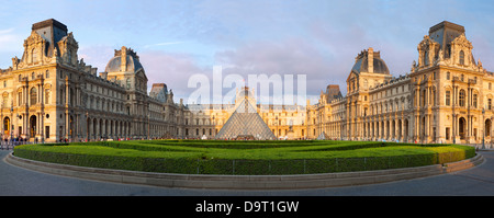 Panorama des Musée du Louvre, Paris Frankreich Stockfoto