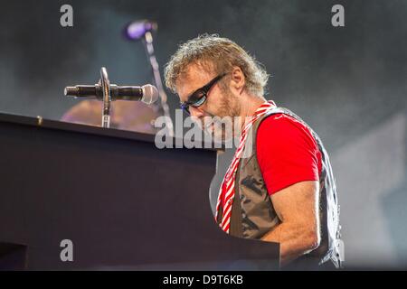 25. Juni 2013 - Del Mar, Kalifornien, USA - Sänger/Pianist PAUL ROGERS mit BAD COMPANY führt in das San Diego County Fair Tribüne Stadium. (Kredit-Bild: © Daniel Knighton/ZUMAPRESS.com) Stockfoto