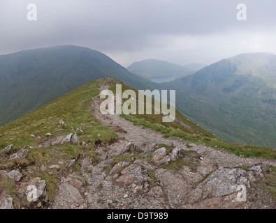 Fairfield und Grisedale Tarn aus St Sunday Crag, Lake District, Cumbria Stockfoto