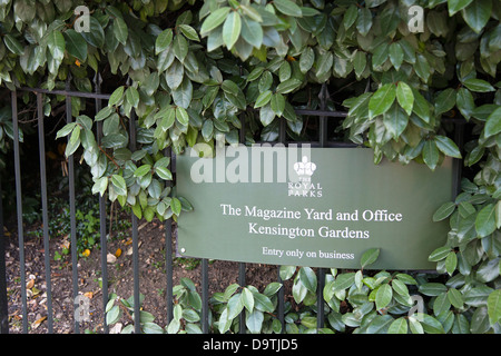 Zeichen für das Magazin Garten und Büro, Kensington Gardens, London, UK Stockfoto