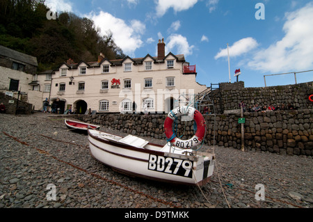 Angelboote/Fischerboote im Hafen von Clovelly, Devon, UK Stockfoto