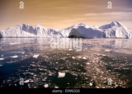 Sermeq Kujslleq (die dänische nennen es Jacobshavn Gletscher), ein UNESCO-Weltkulturerbe, Ilulissat, Grönland. Stockfoto