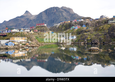 Sisimiut, liegt an der grönländischen Westküste ist die zweitgrößte Stadt und nördlichsten ganzjährig eisfreien Hafen Stockfoto